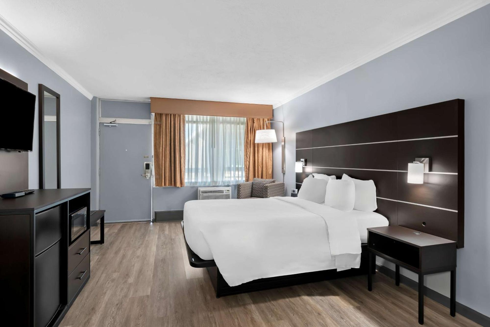 Brandywine Valley Inn Surestay Plus By Best Western Wilmington Exteriér fotografie