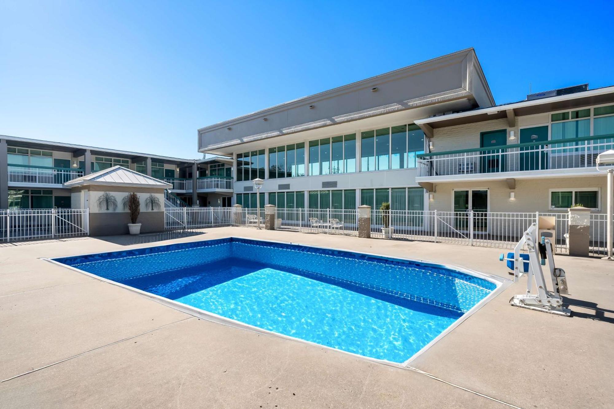 Brandywine Valley Inn Surestay Plus By Best Western Wilmington Exteriér fotografie